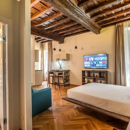 Apartament Maison Del Colosseo *